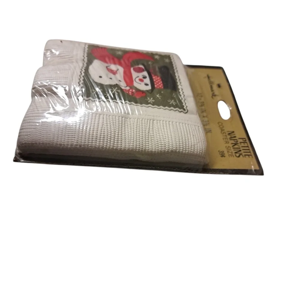 Hallmark‎ Petite Napkins Coaster Size.  Snowman 12 Napkins 3 3/8 X 3 3/8